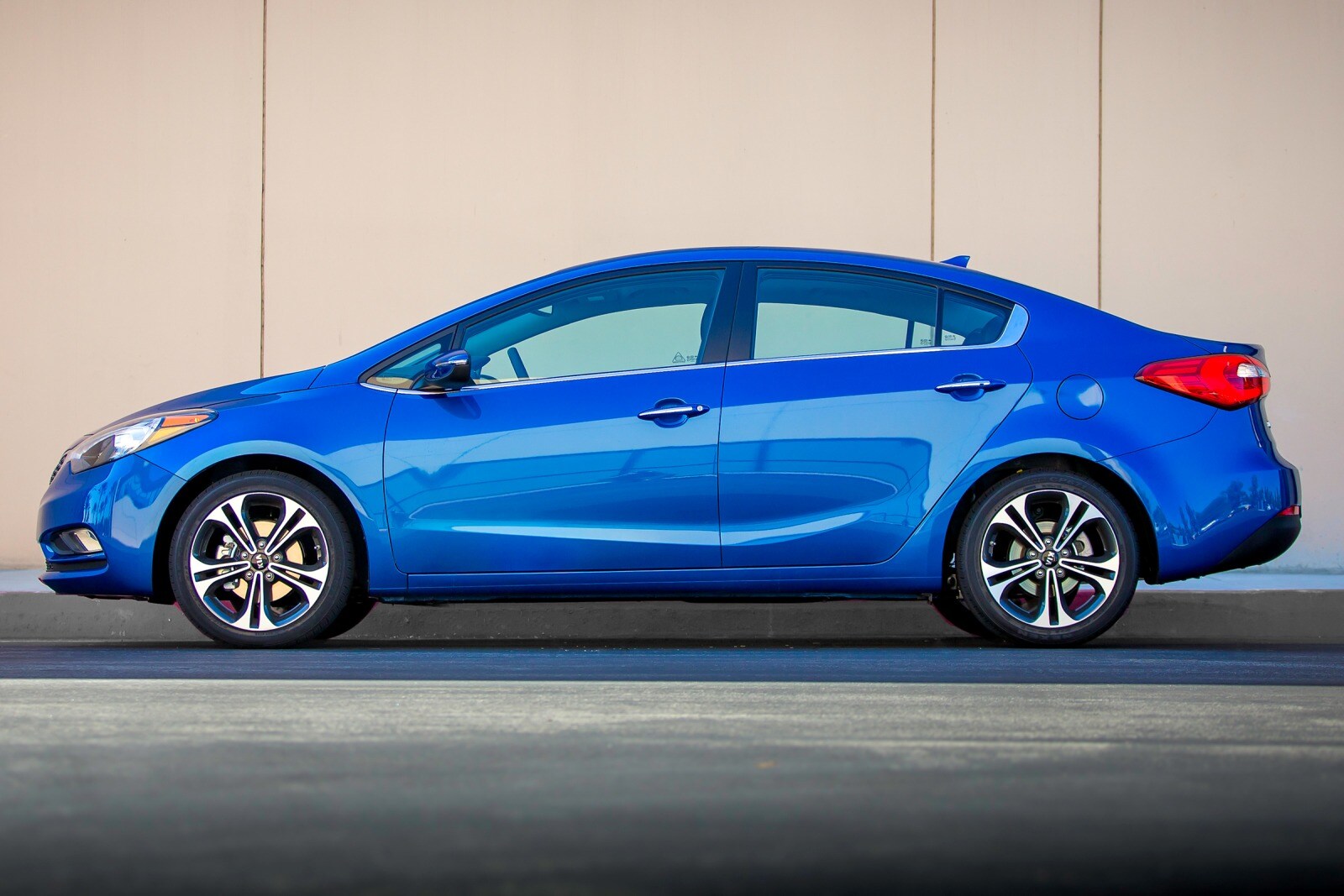 2016 Kia Forte exterior F