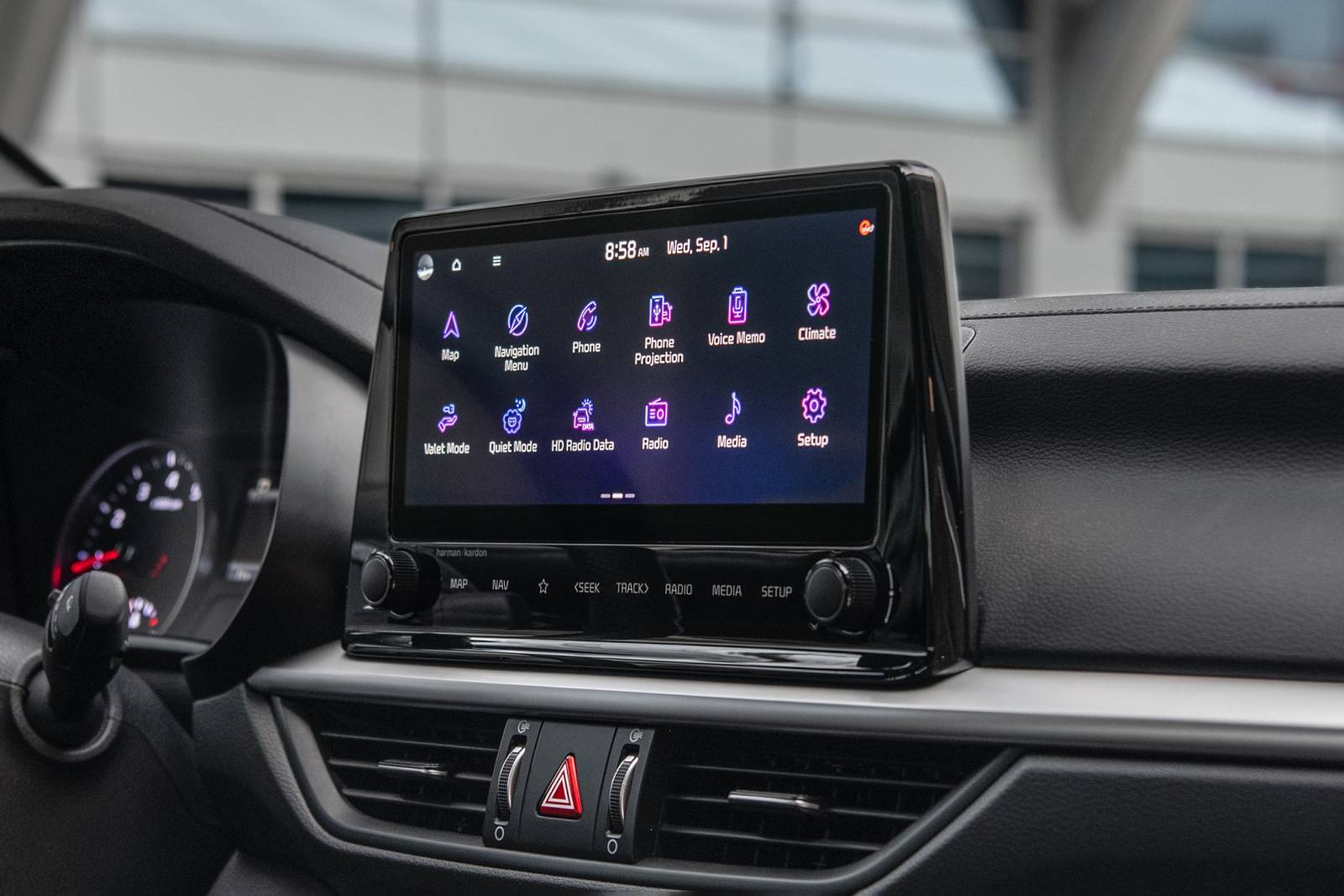 2024 Kia Forte interior CC