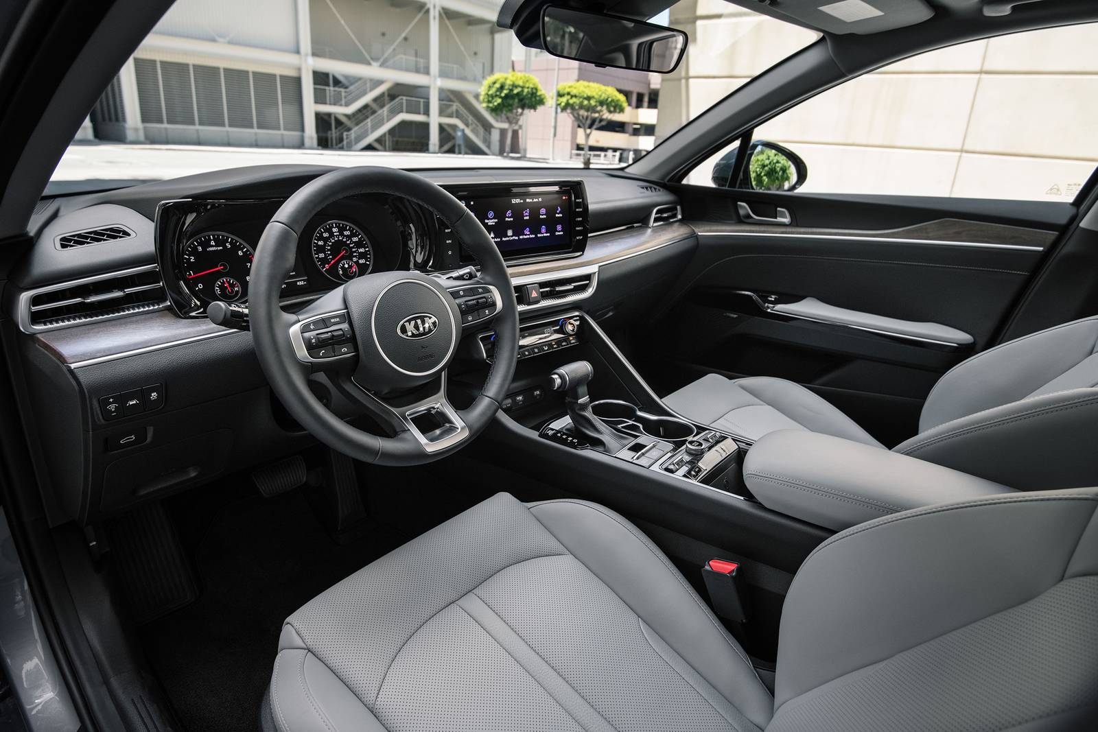 2021 Kia K5 interior SWD
