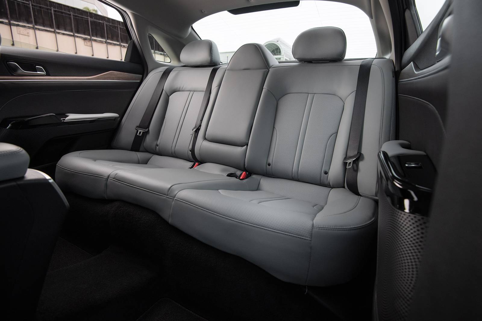 2022 Kia K5 interior RI