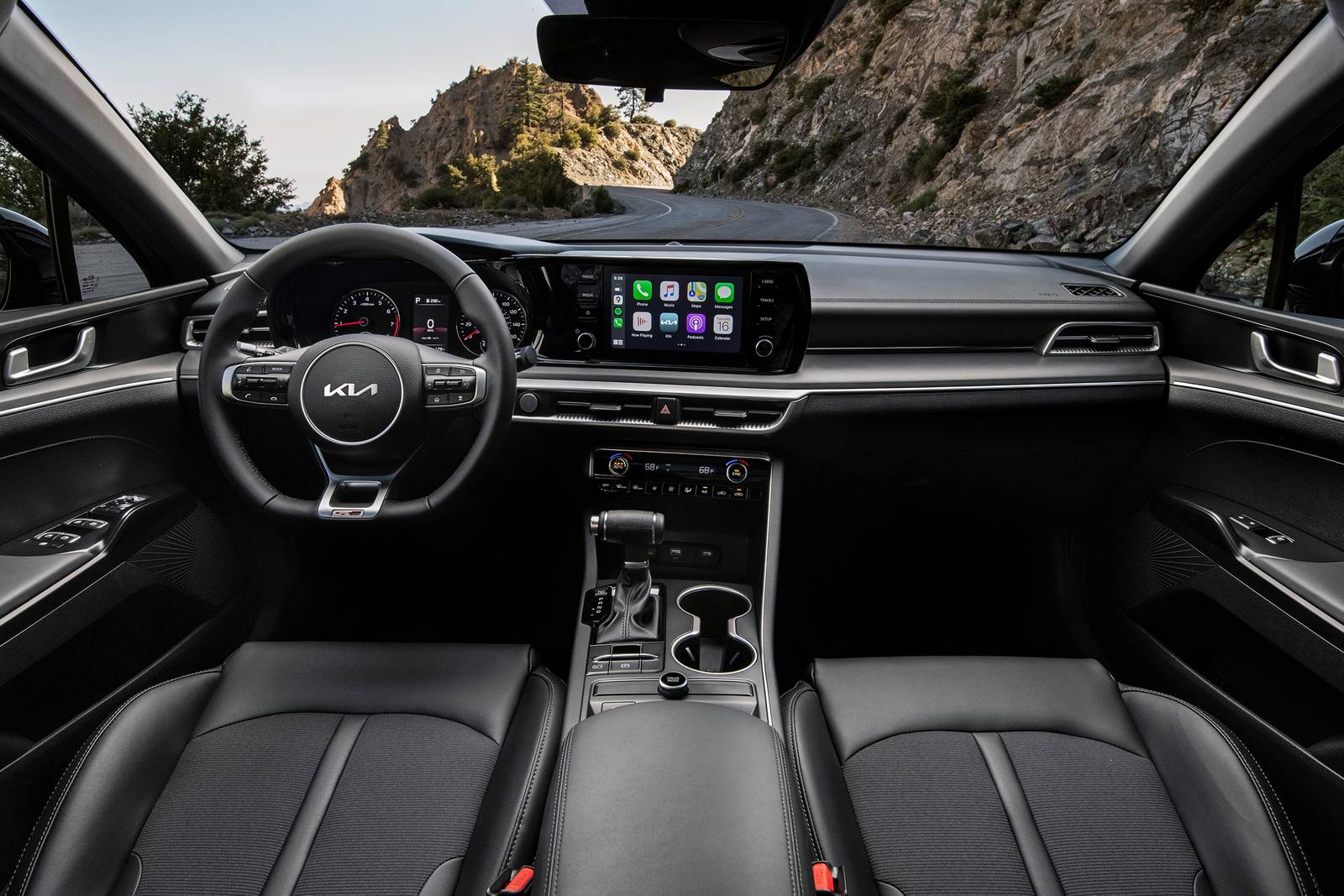 2022 Kia K5 front safety D