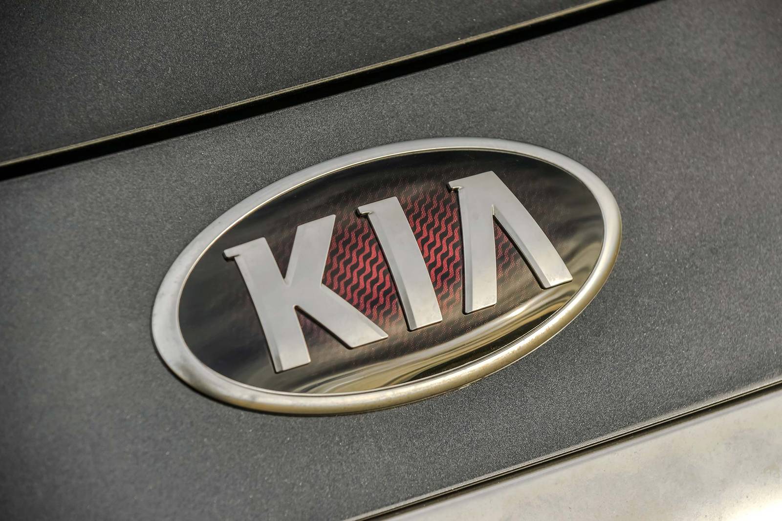 2019 Kia K900 exterior FBDG