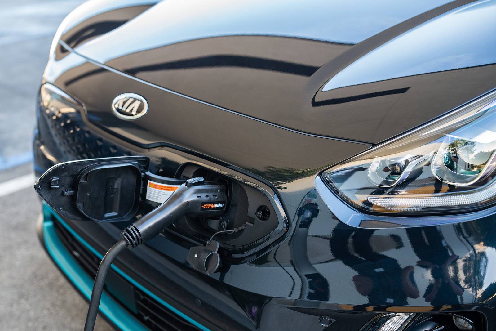 2019 Kia Niro front safety EDETAIL