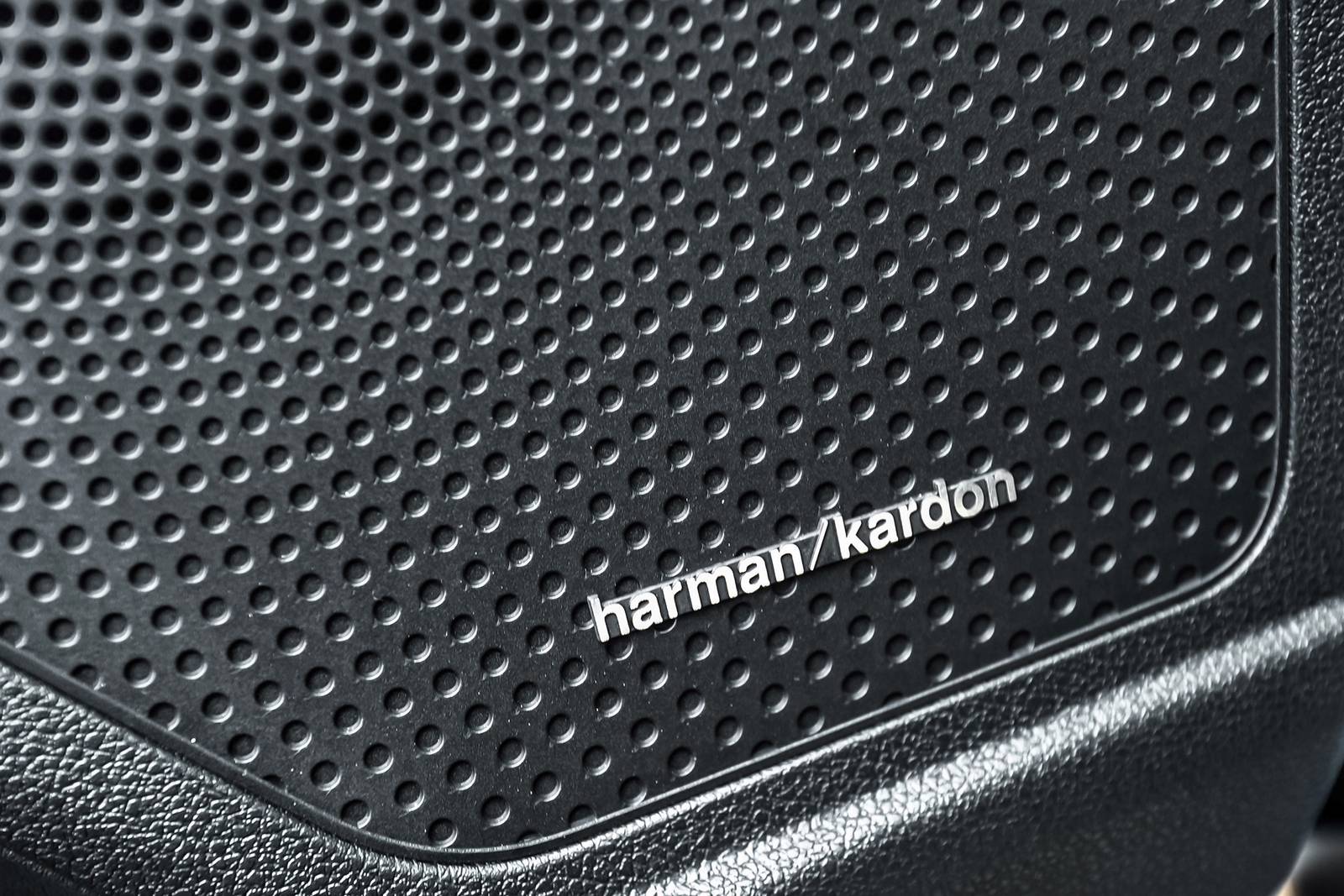 2017 Kia Niro front safety DETAIL