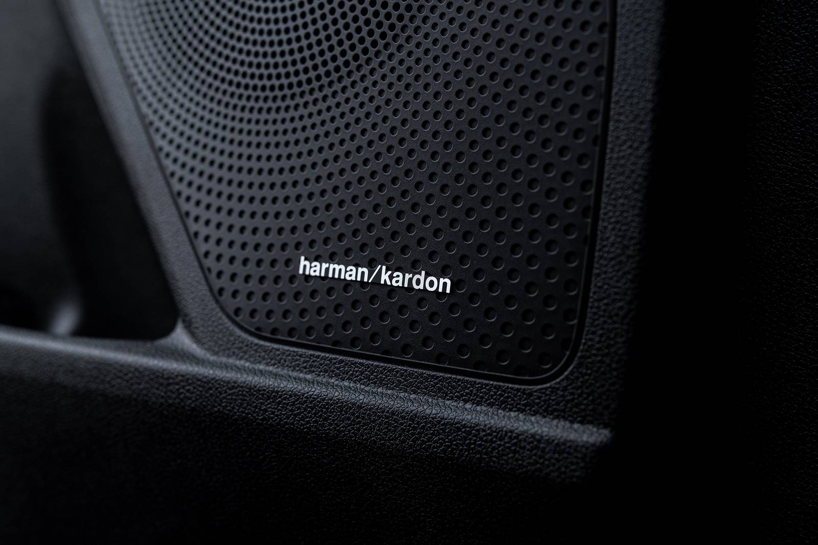 2020 Kia Niro front safety DETAIL