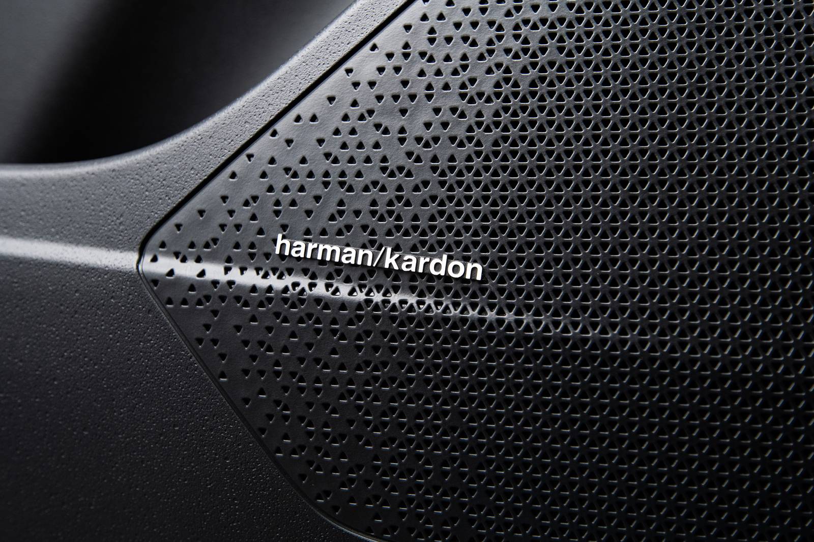 2025 Kia Niro front safety DETAIL