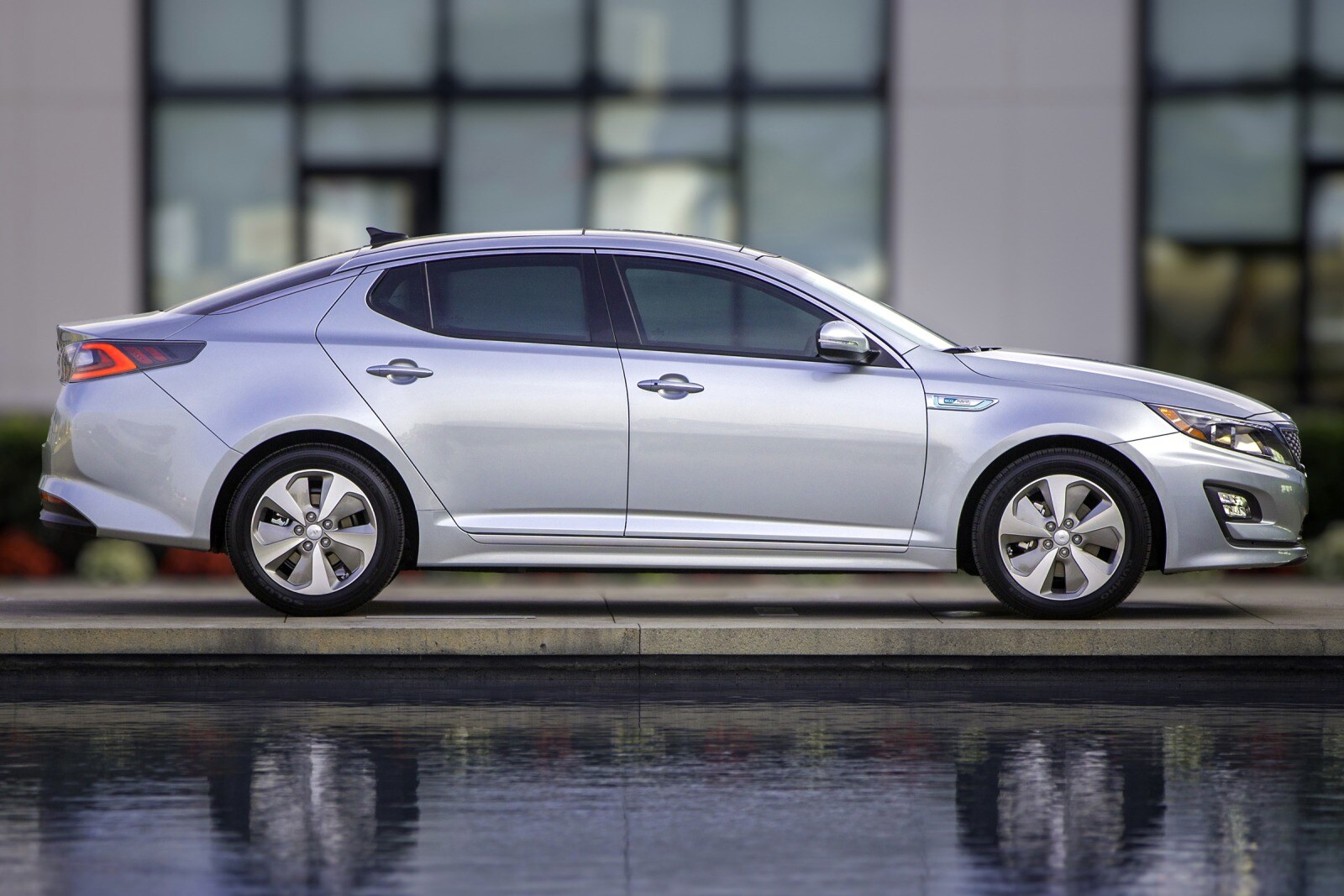 2016 Kia Optima Hybrid EX Sedan Exterior Shown