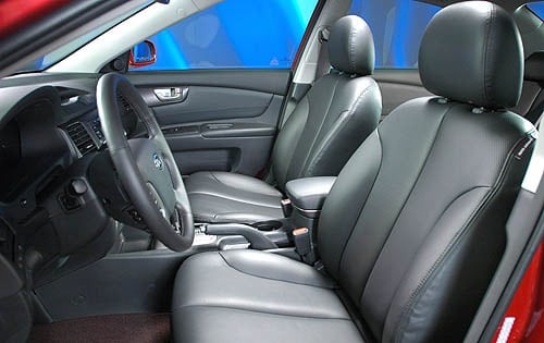 2006 Kia Optima interior I
