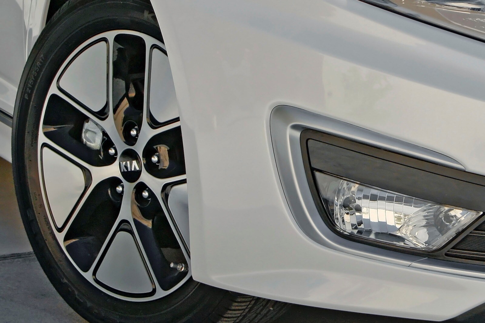 2012 Kia Optima exterior W