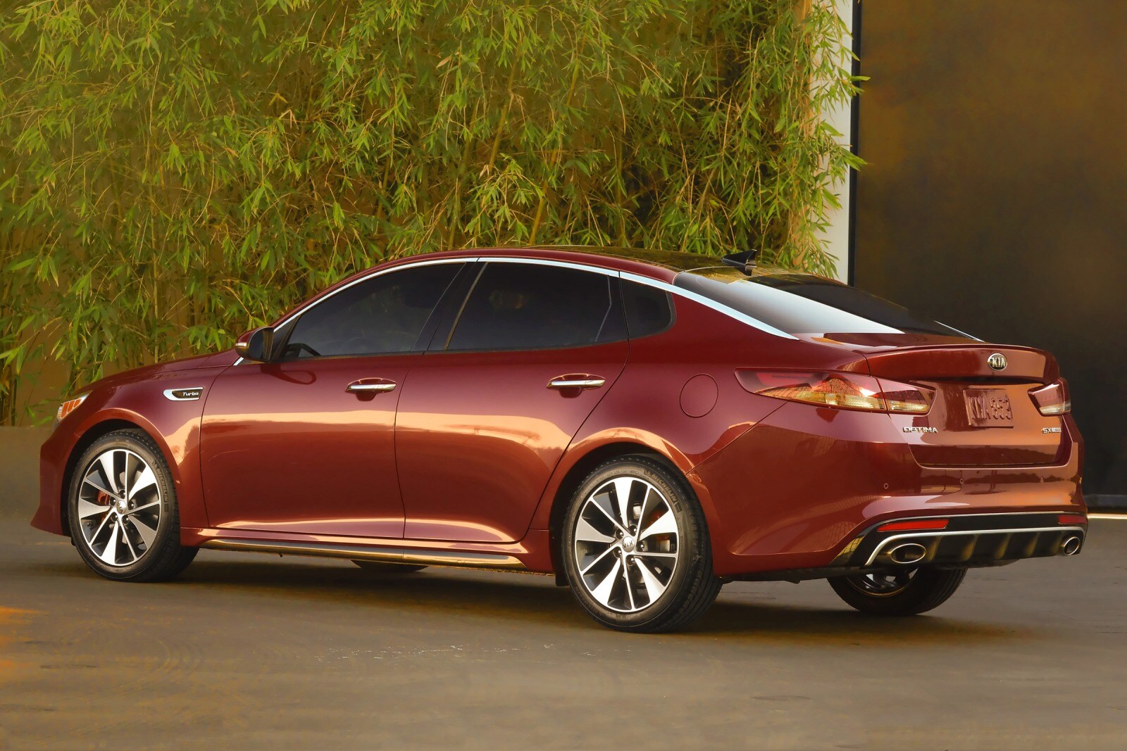2016 Kia Optima SX Turbo Sedan Exterior Shown
