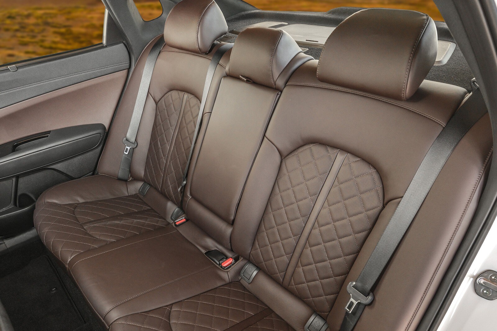 2017 Kia Optima interior RI