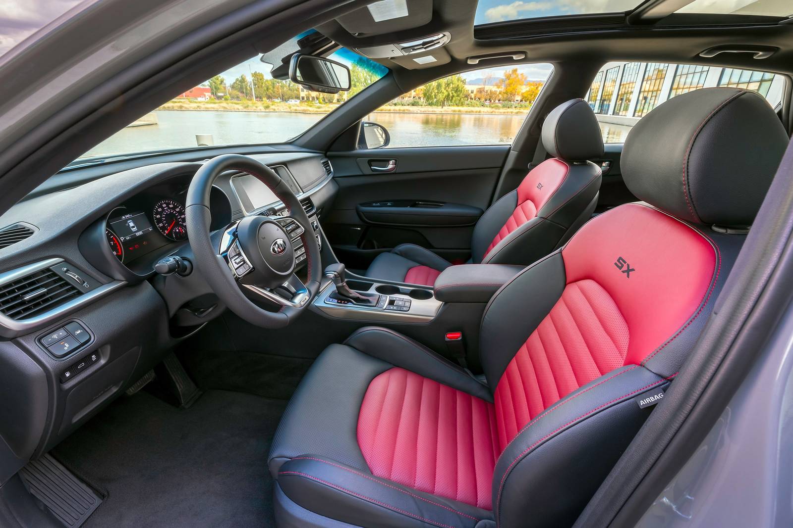 2019 Kia Optima interior I