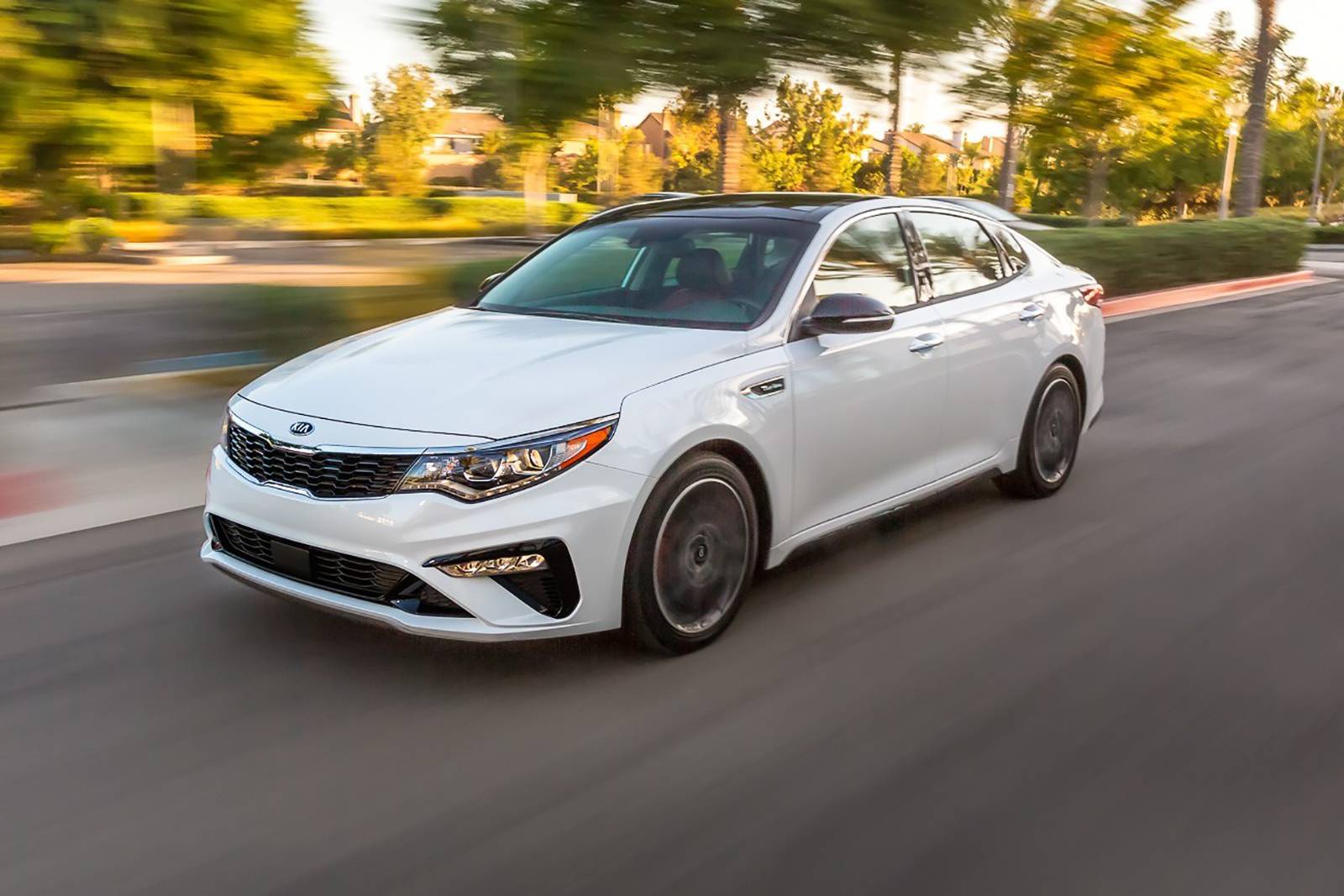 2020 Kia Optima exterior FQ