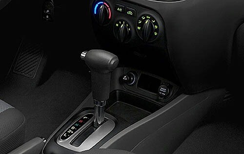 2007 Kia Rio interior CC