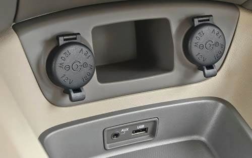 2010 Kia Rio interior DETAIL