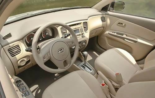 2011 Kia Rio interior I