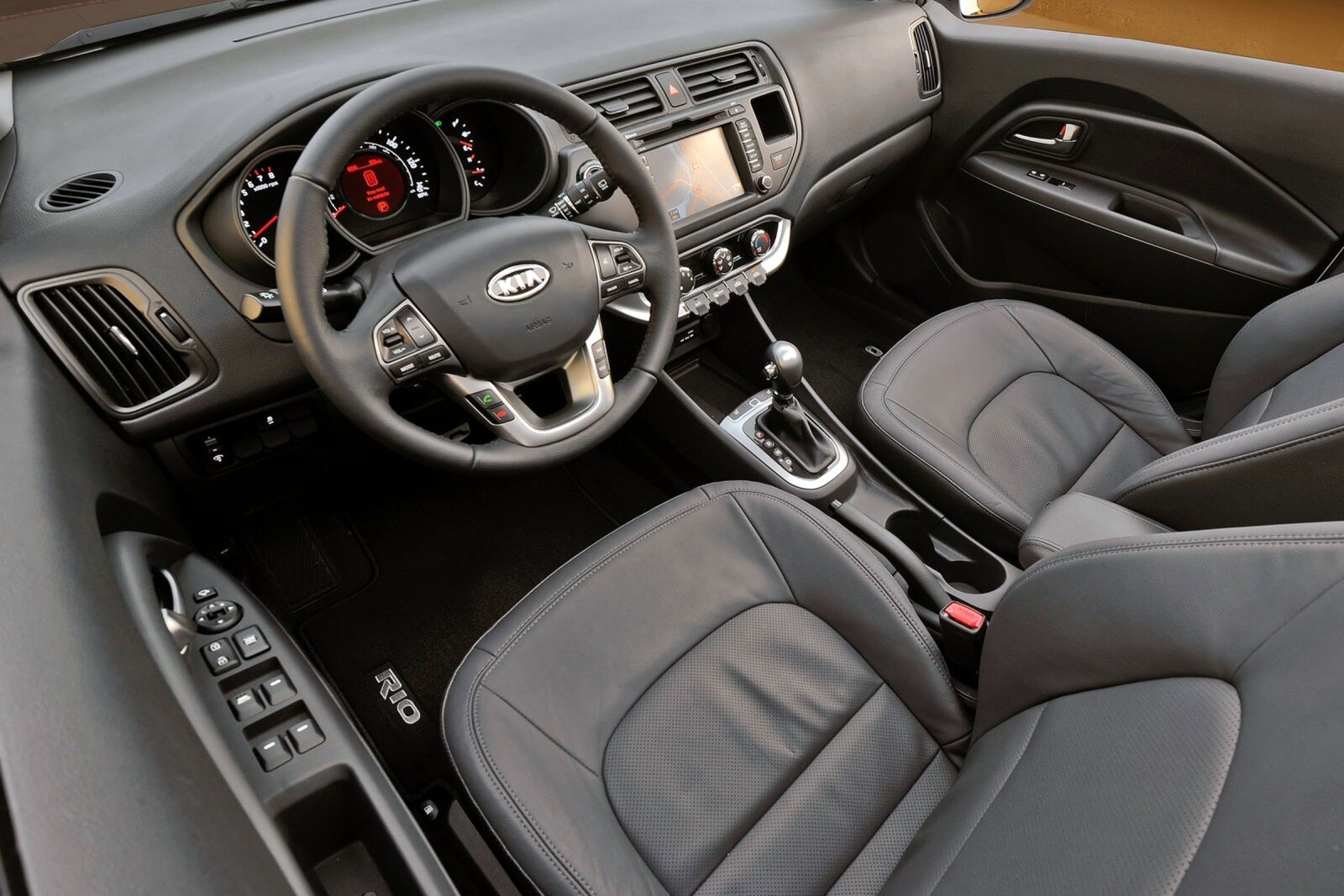 2013 Kia Rio interior I