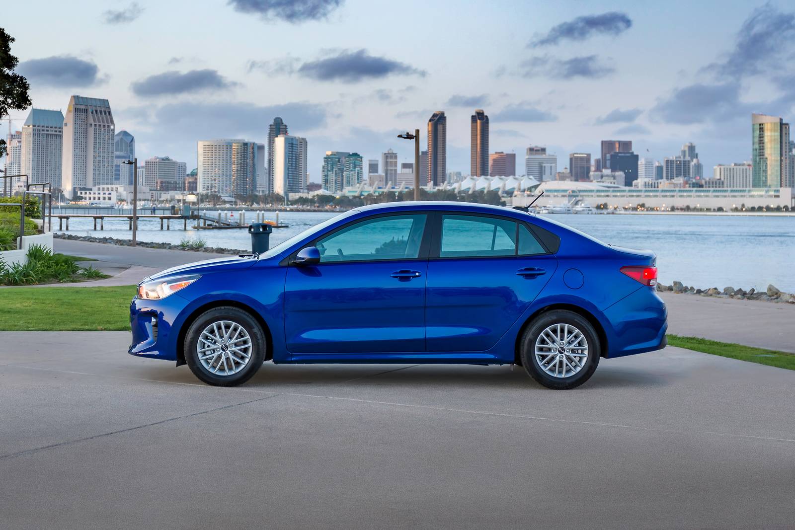 2018 Kia Rio exterior S
