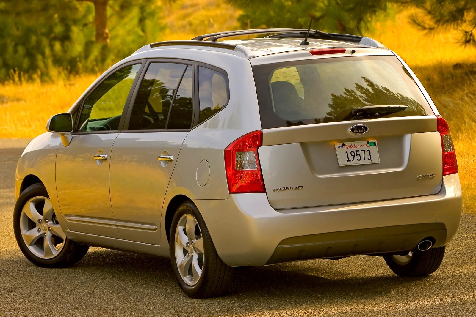 2007 Kia Rondo EX Wagon Exterior