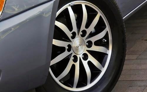 2011 Kia Sedona — OEM photo 3