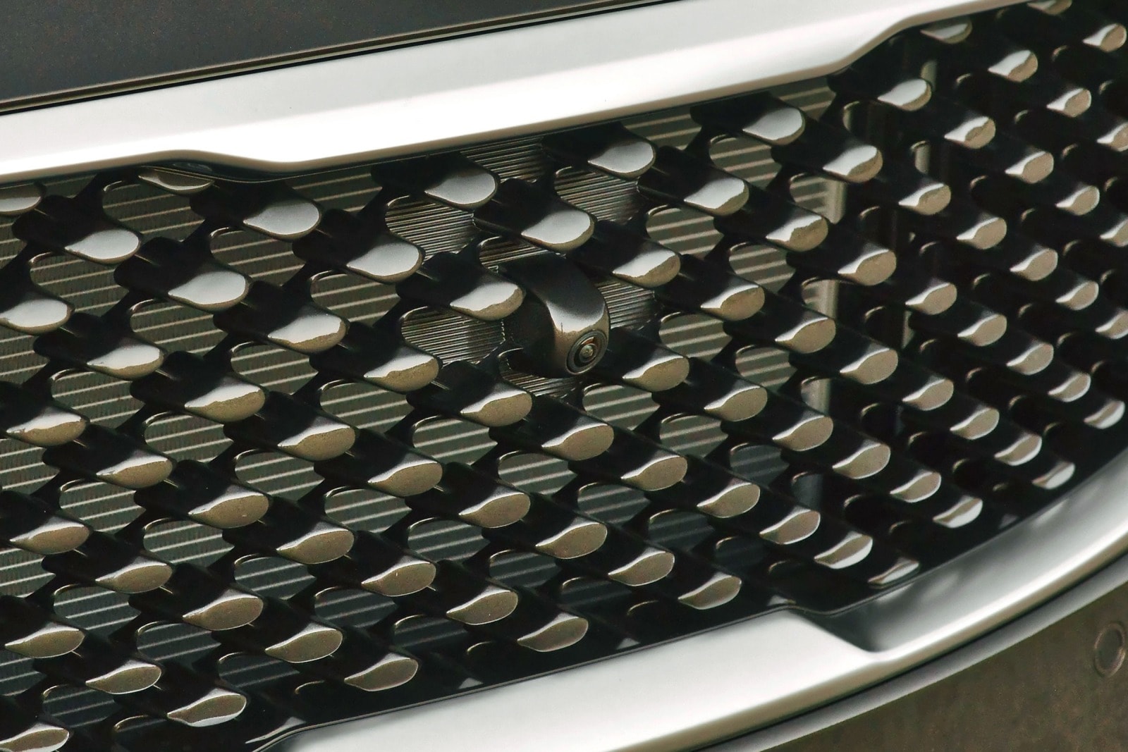 2016 Kia Sedona front safety EDETAIL