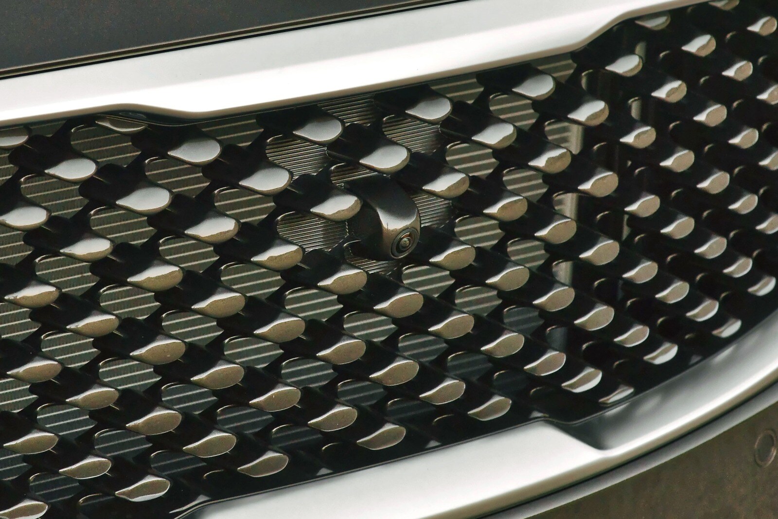 2017 Kia Sedona front safety EDETAIL