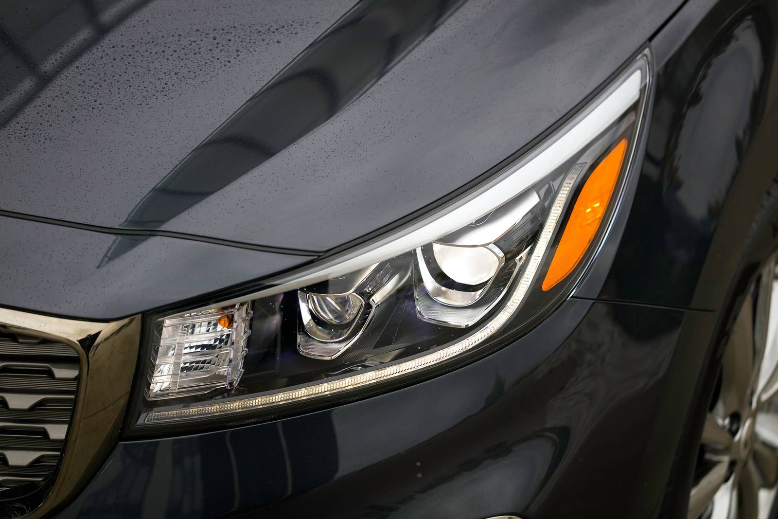2019 Kia Sedona front safety EDETAIL