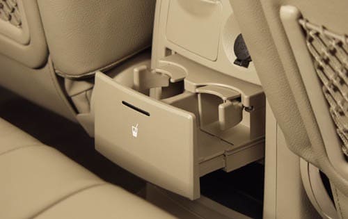 2003 Kia Sorento interior DETAIL