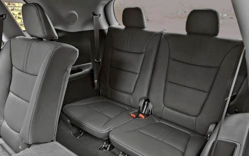 2011 Kia Sorento front safety DETAIL