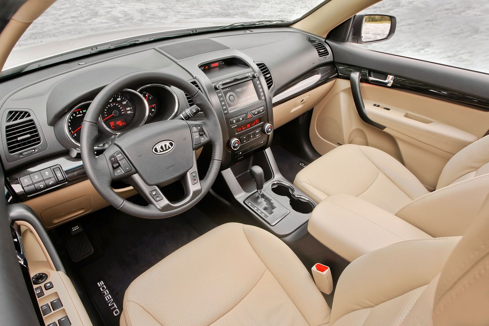 2013 Kia Sorento interior I