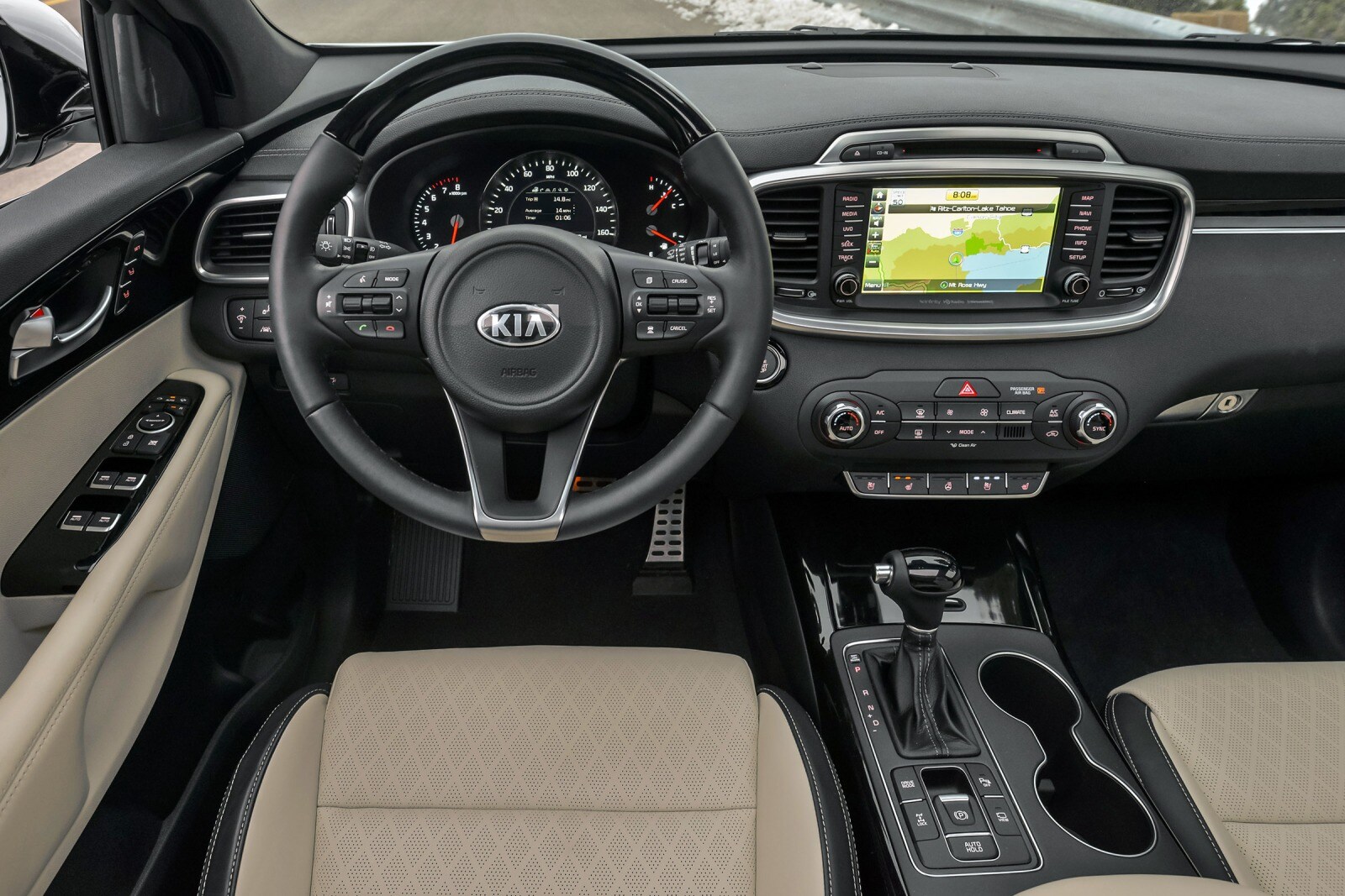2018 Kia Sorento interior D