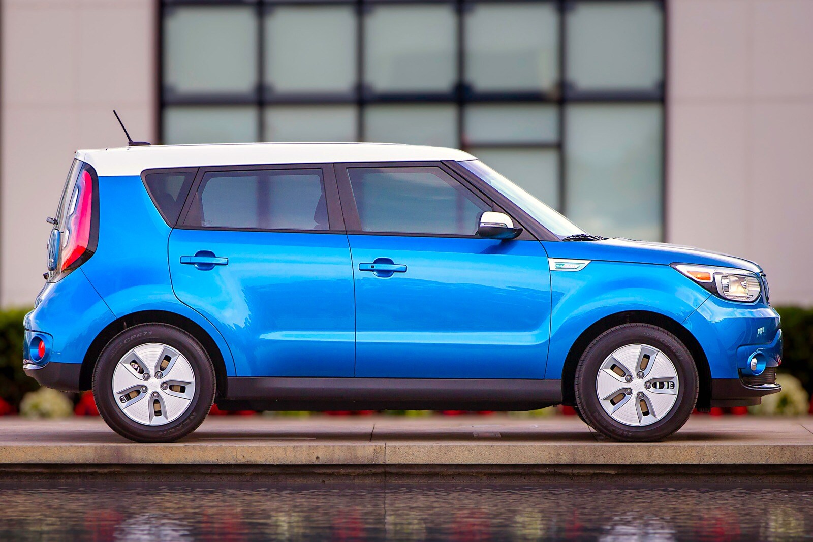 2015 Kia Soul EV exterior S