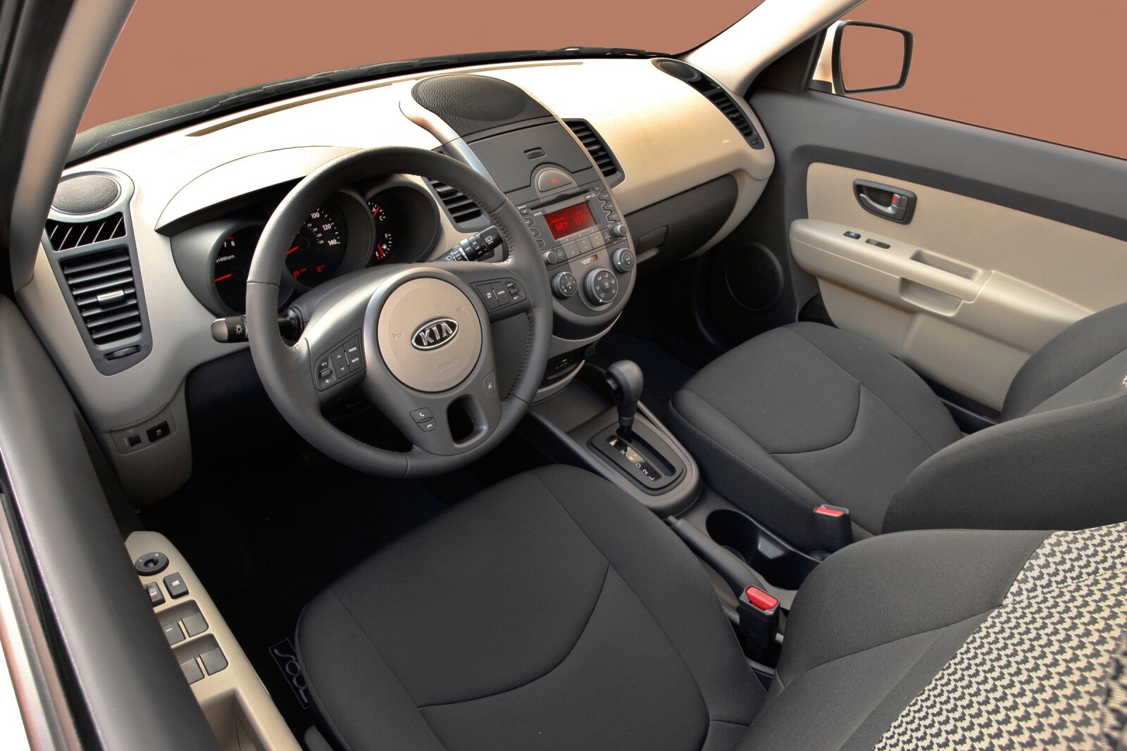 2010 Kia Soul interior I