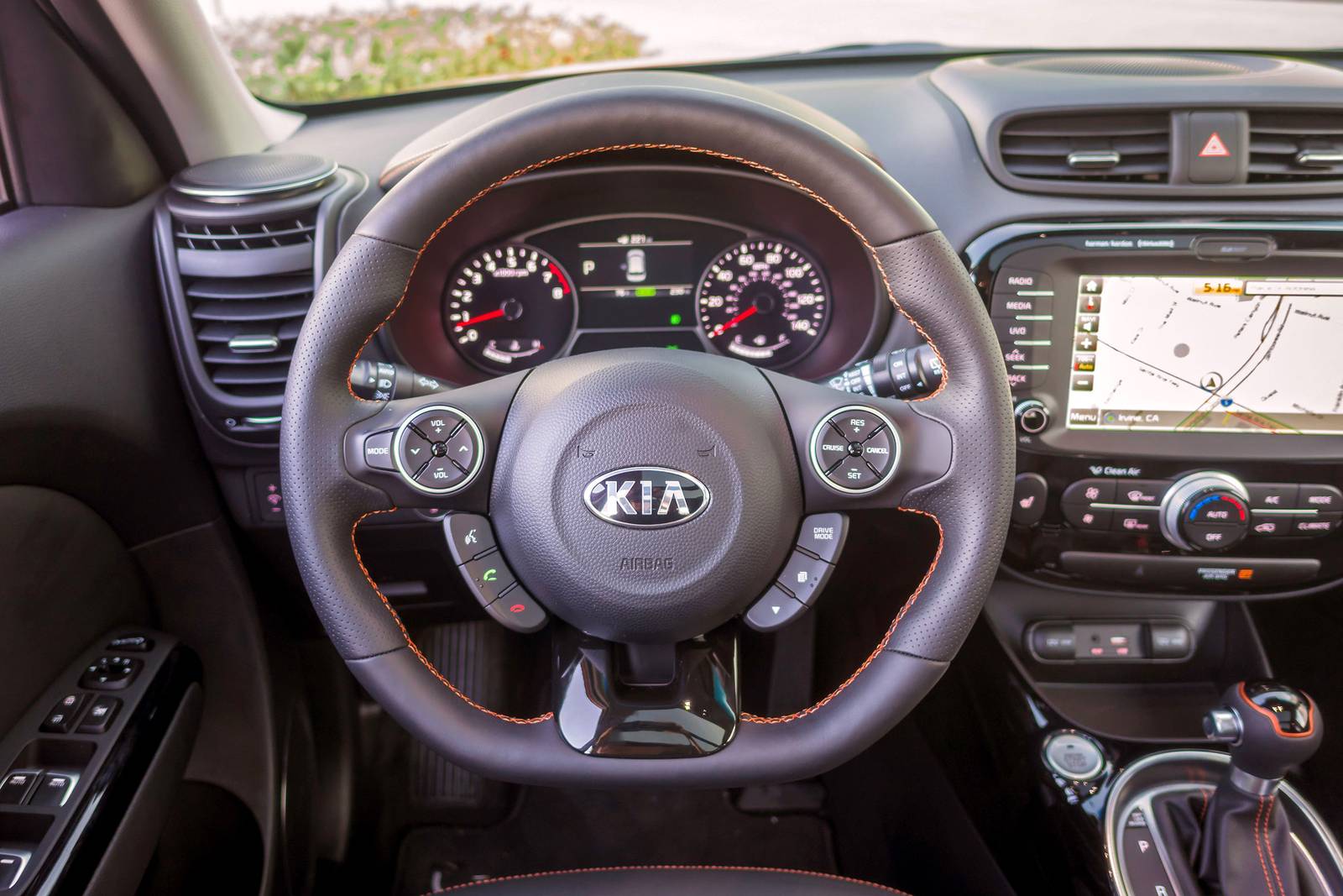 2017 Kia Soul interior SWD