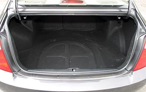 2004 Kia Spectra interior CARGO