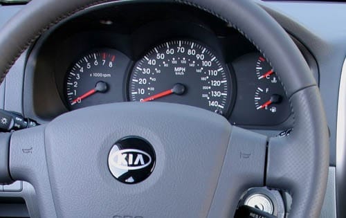 2005 Kia Spectra interior G