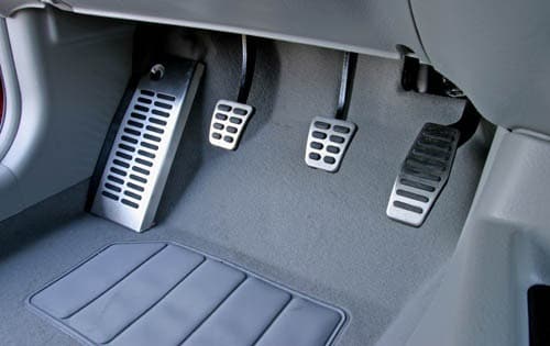 2005 Kia Spectra interior I