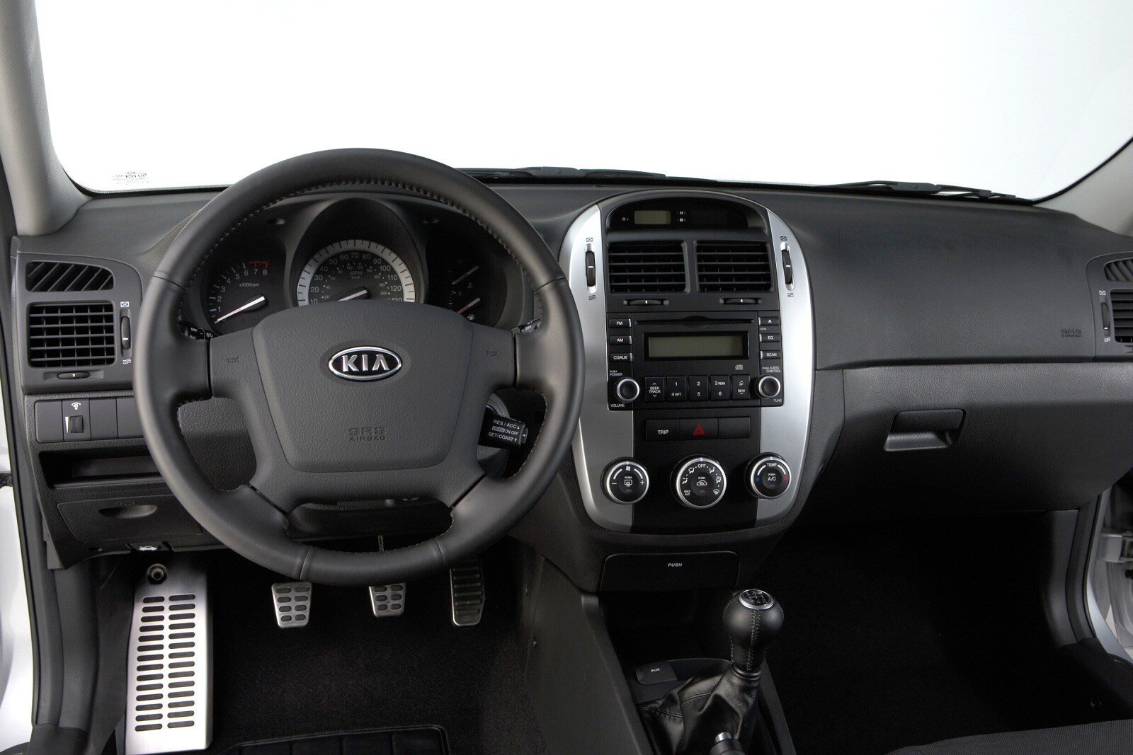 2008 Kia Spectra interior D