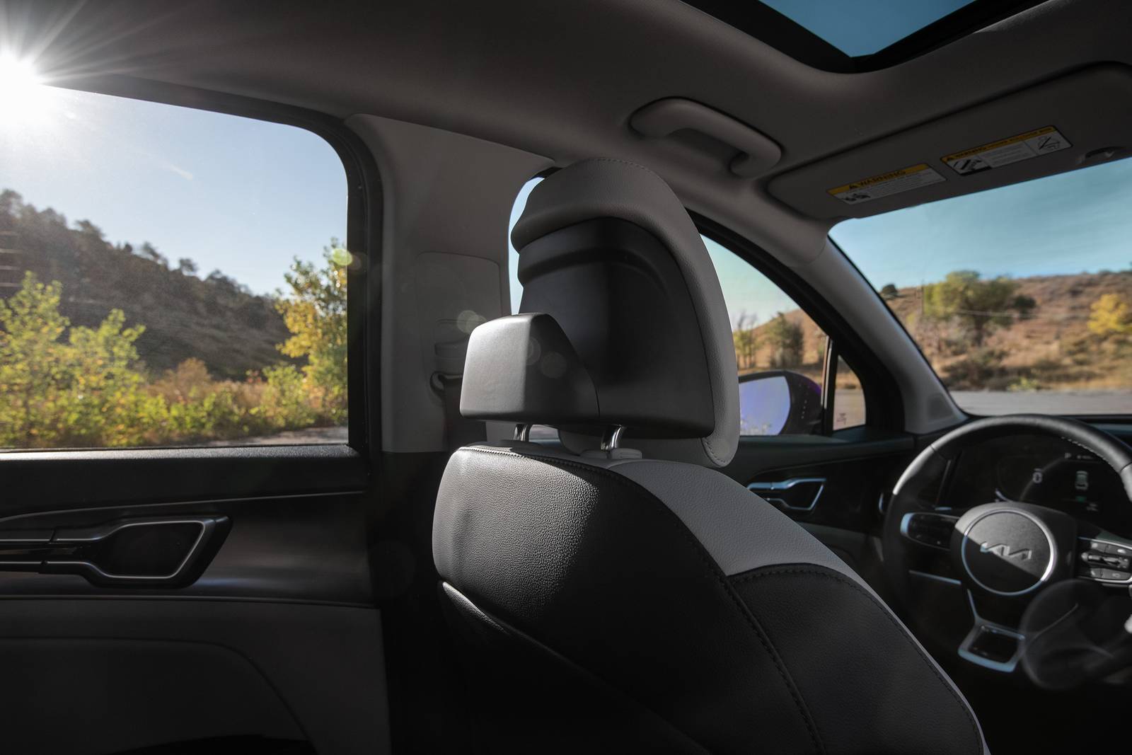 2023 Kia Sportage interior DETAIL