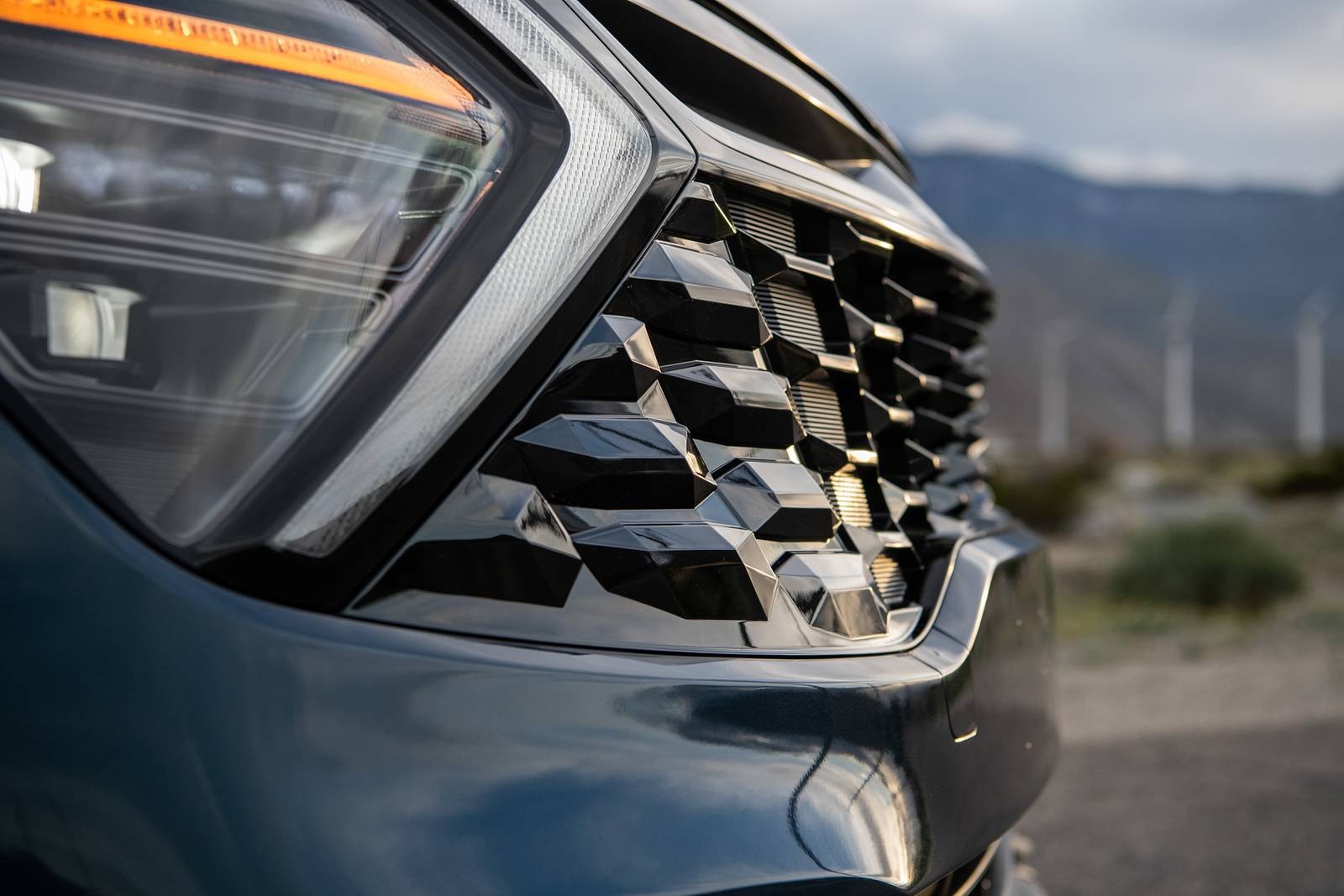 2025 Kia Sportage Hybrid front safety EDETAIL