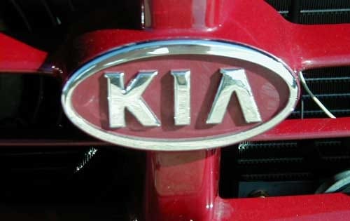 2000 Kia Sportage exterior FBDG