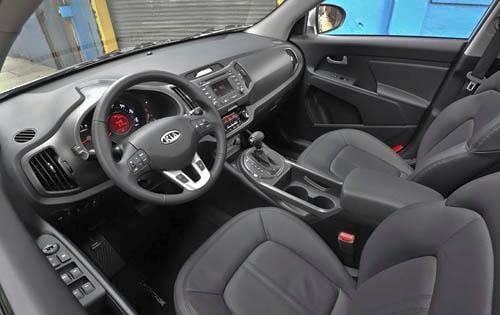 2011 Kia Sportage interior I