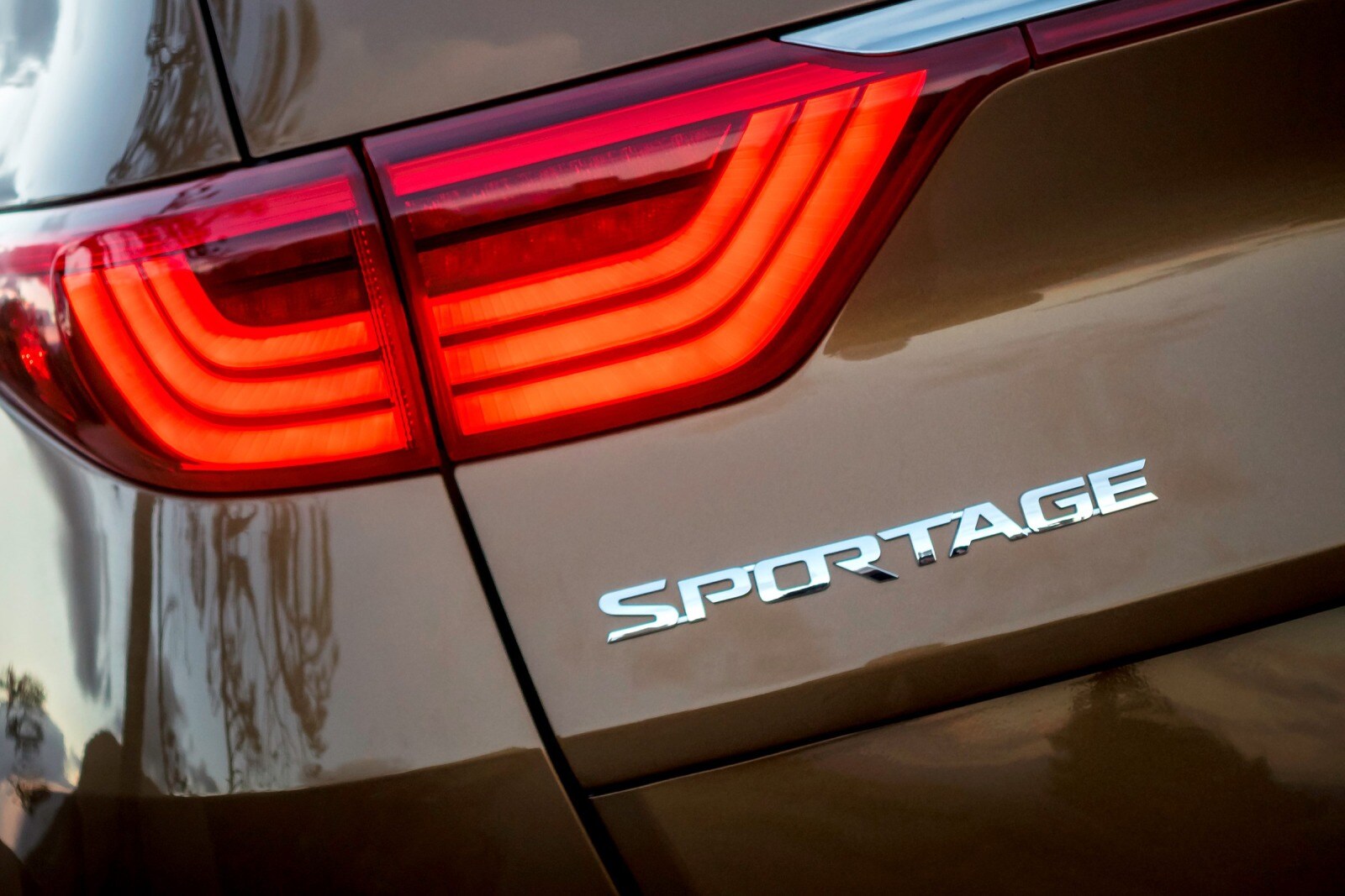 2017 Kia Sportage exterior RBDG