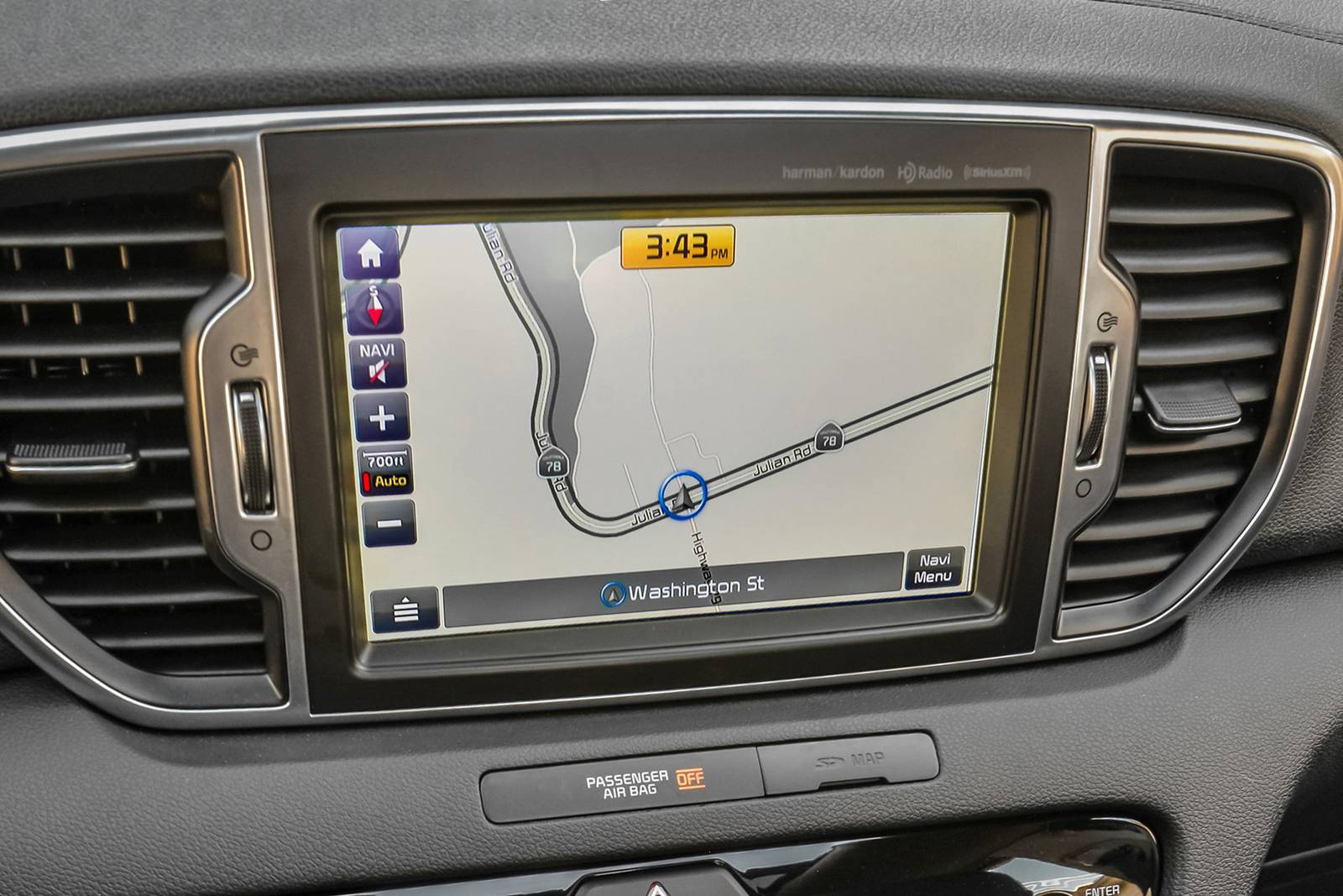 2018 Kia Sportage interior NAVSYS