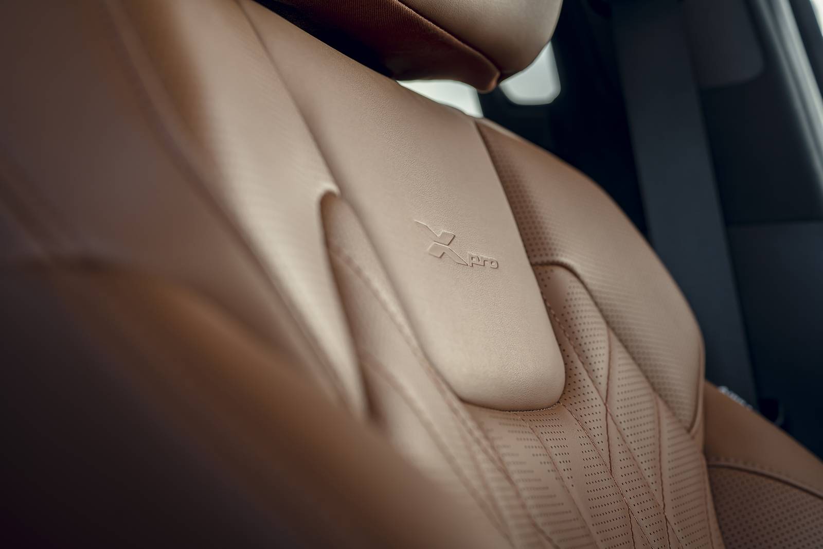 2023 Kia Telluride front safety DETAIL