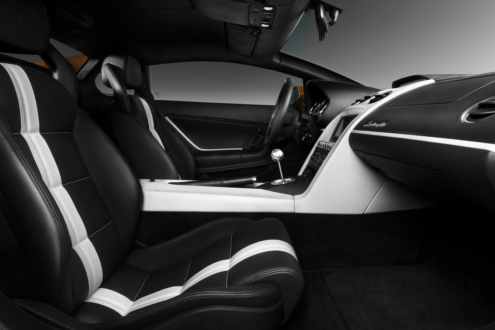 2010 Lamborghini Gallardo interior I