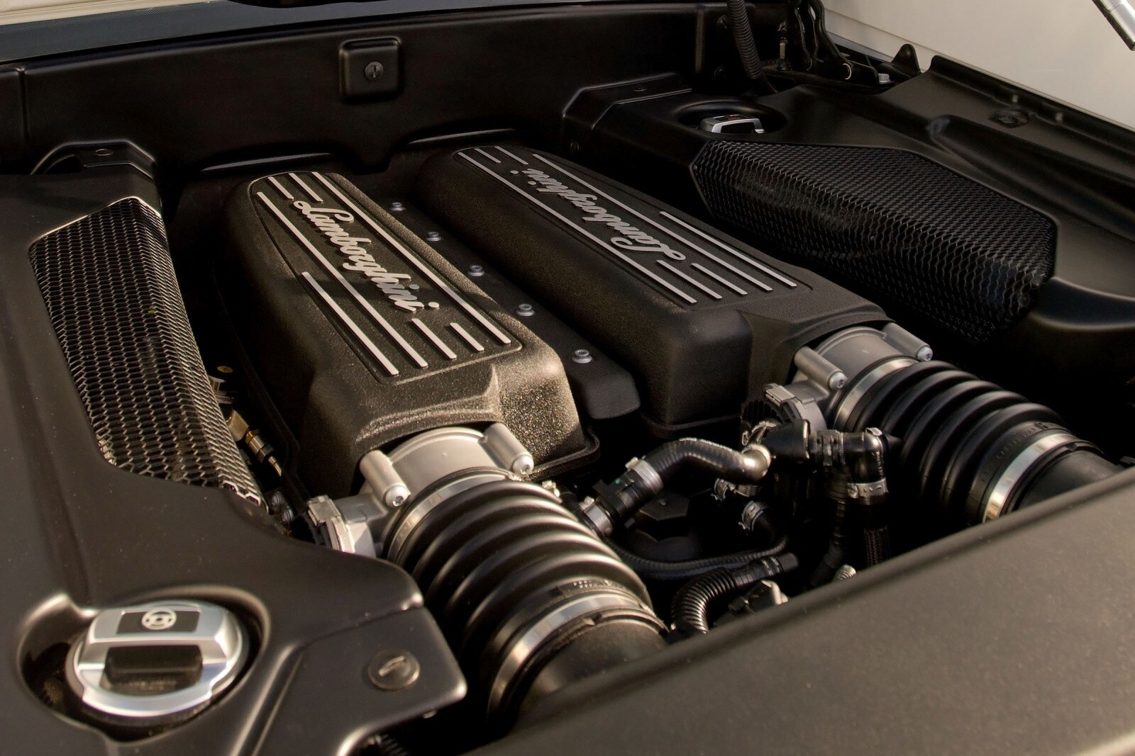 2012 Lamborghini Gallardo exterior E