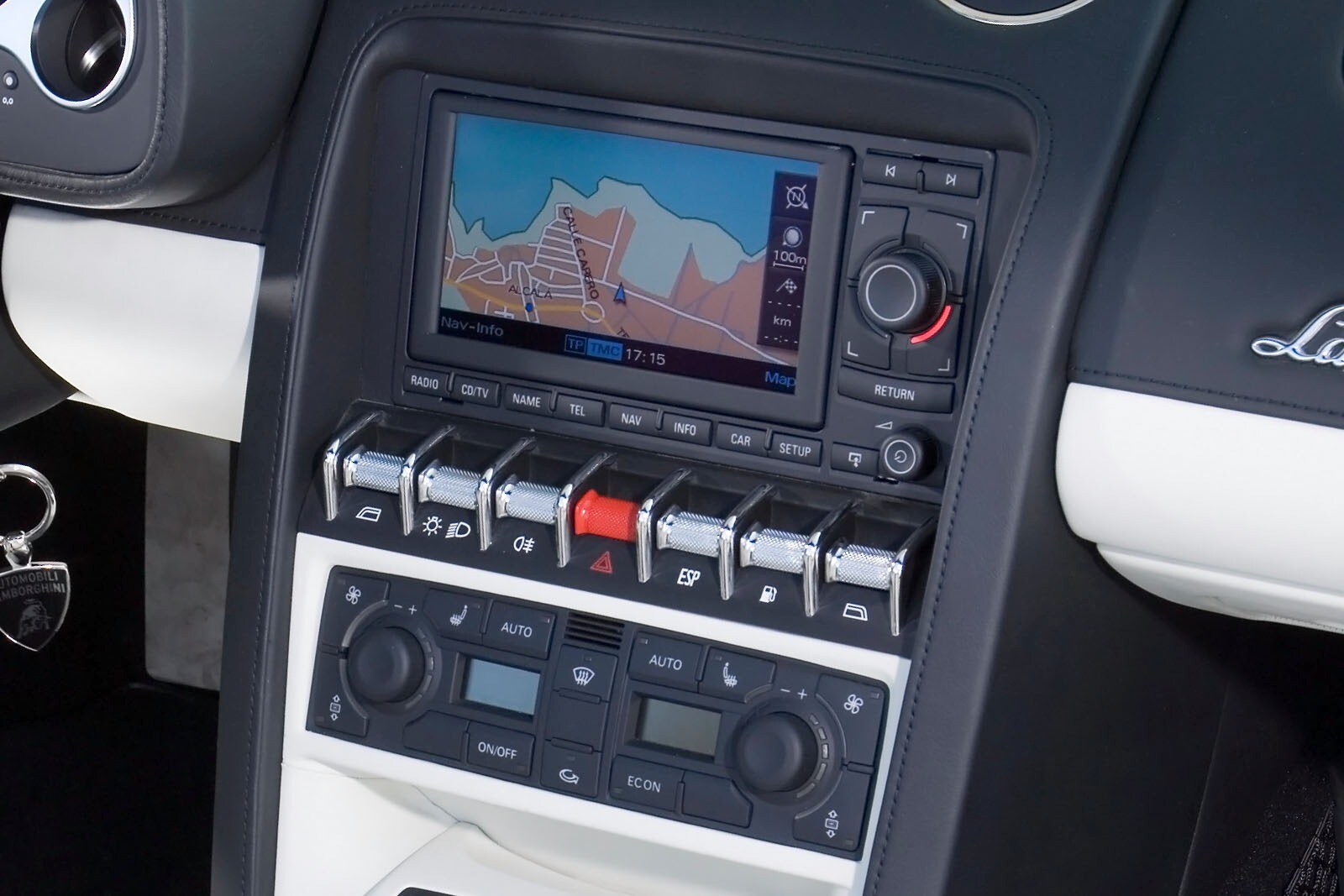 2012 Lamborghini Gallardo interior CC