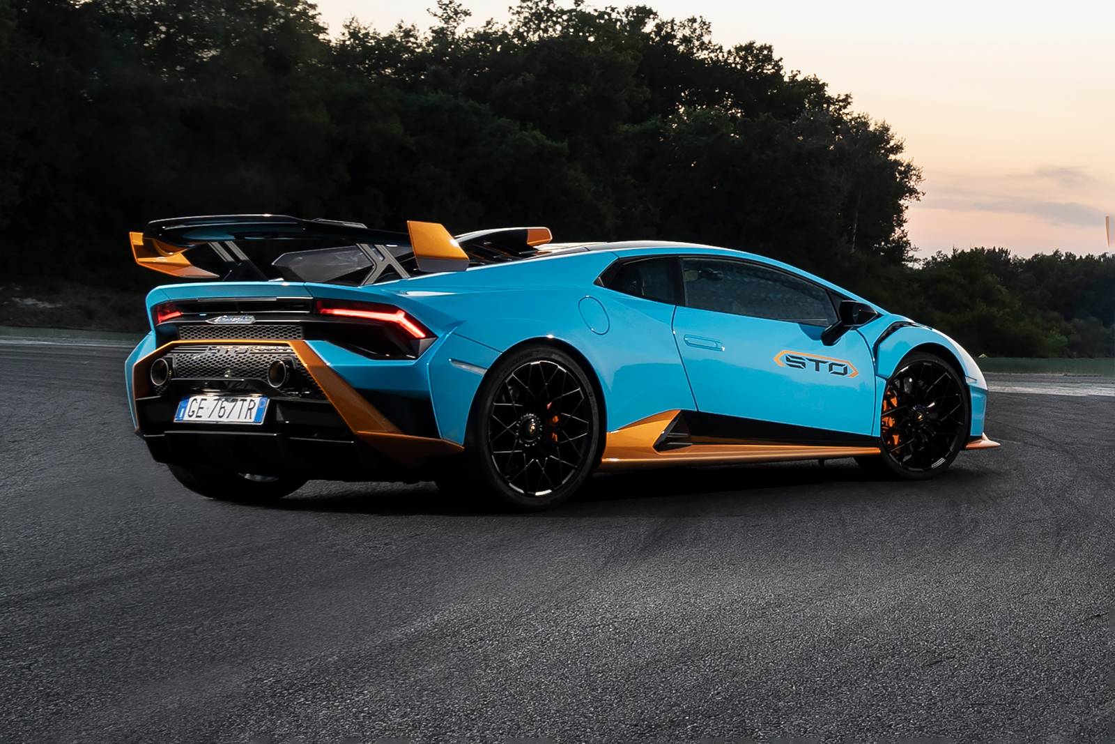 2022 Lamborghini Huracan STO exterior F