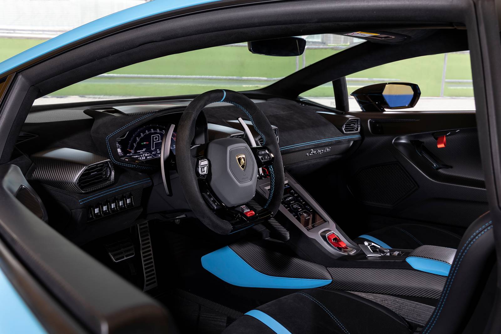 2022 Lamborghini Huracan STO interior SWD